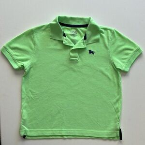 Old Navy neon green shirt